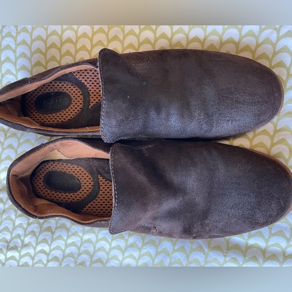 Men’s Born brown suede loafer style shoe, size 13. - Picture 4 of 5